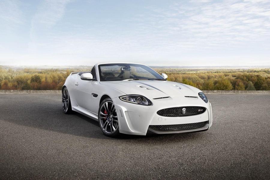  Jaguar XKR-S Convertible 2012 года  (фото 26 из 45)